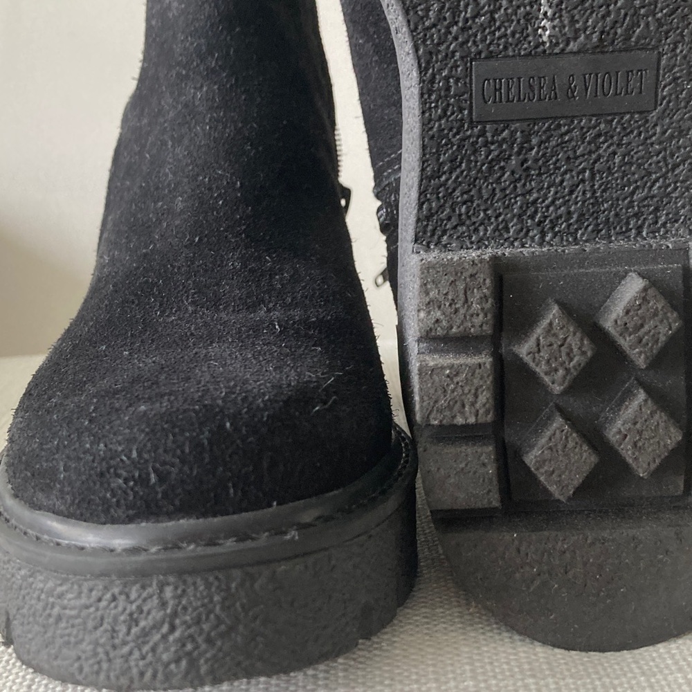 Chelsea & Violet Black Textured Ankle Boots